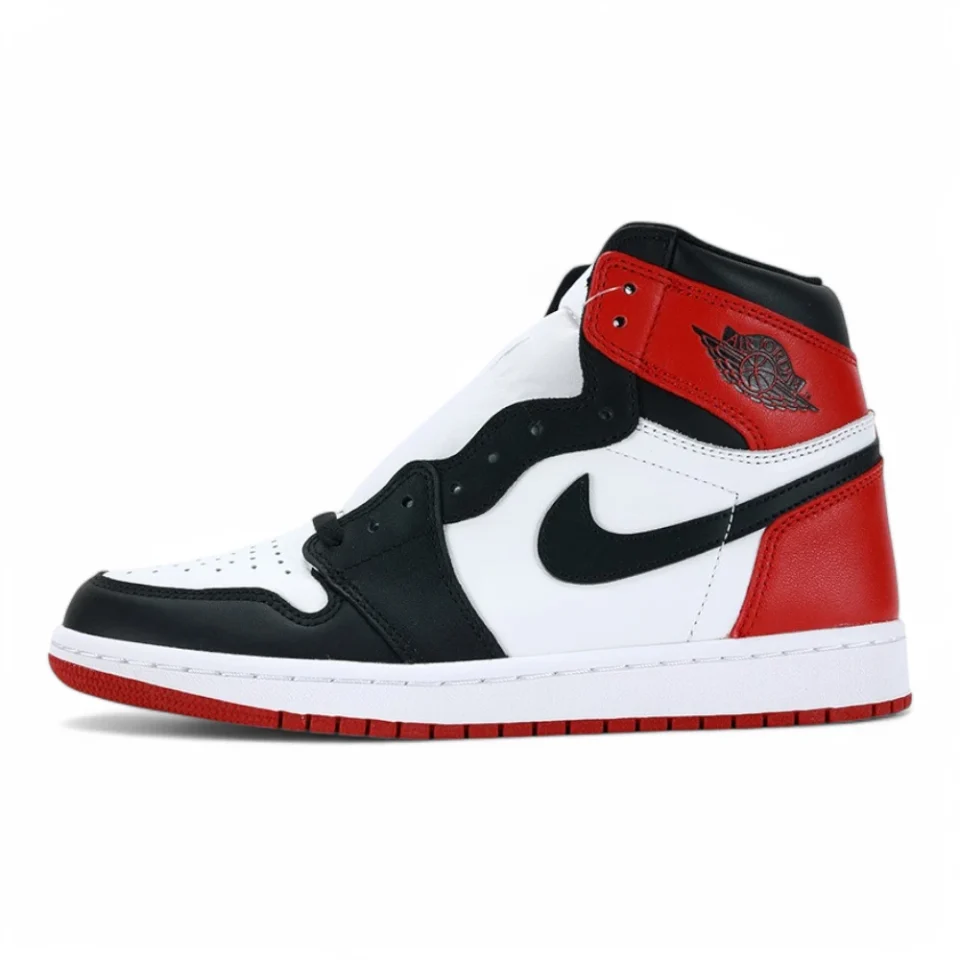 Air Jordan 1 Retro High OG 'Black Toe' 2016