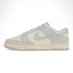 Dunk Low Light Bone