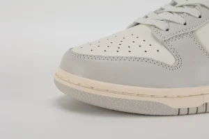 dunk-low-light-bone-replica