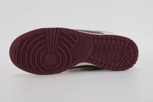 dunk-low-premium-'valentine's-day'-replica
