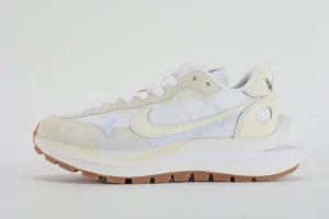 Sacai x NK VaporWaffle 'Sail Gum' Replica