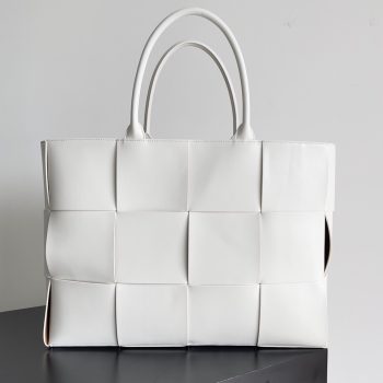 Bottega Veneta Large Arco Tote Bag White