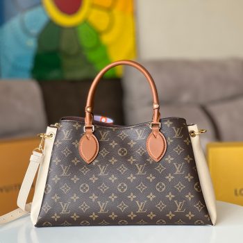 Louis Vuitton M46478 Opera MM Monogram Coated Canvas and Cowhide Leather Cream