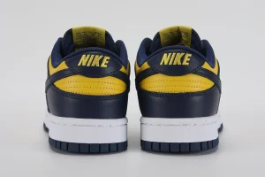 dunk-low-'michigan'-replica