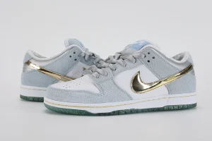 sean-cliver-x-dunk-low-sb-'holiday-special'-replica