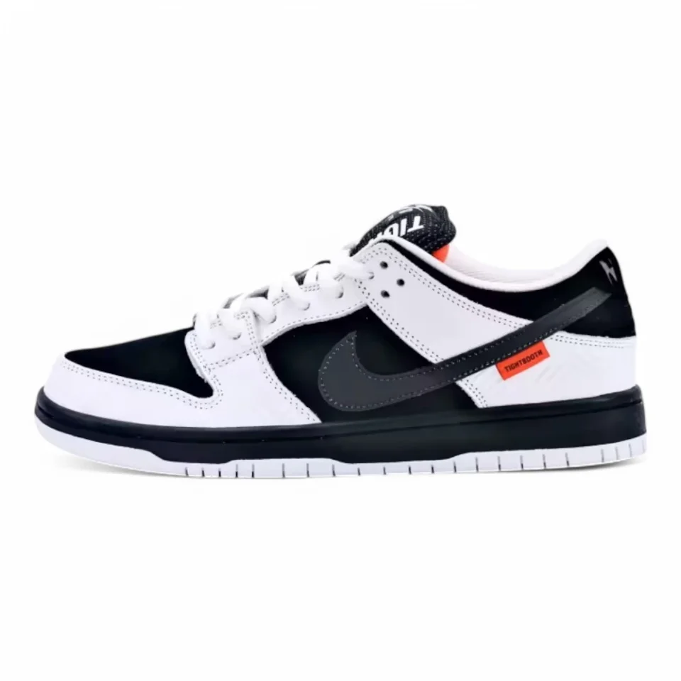 TIGHTBOOTH x Dunk Low SB