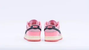 NK Dunk Low Lx Barbie9webp11