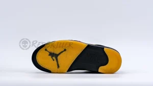 A Ma Maniére x Air Jordan 5 Retro 'Dusk'