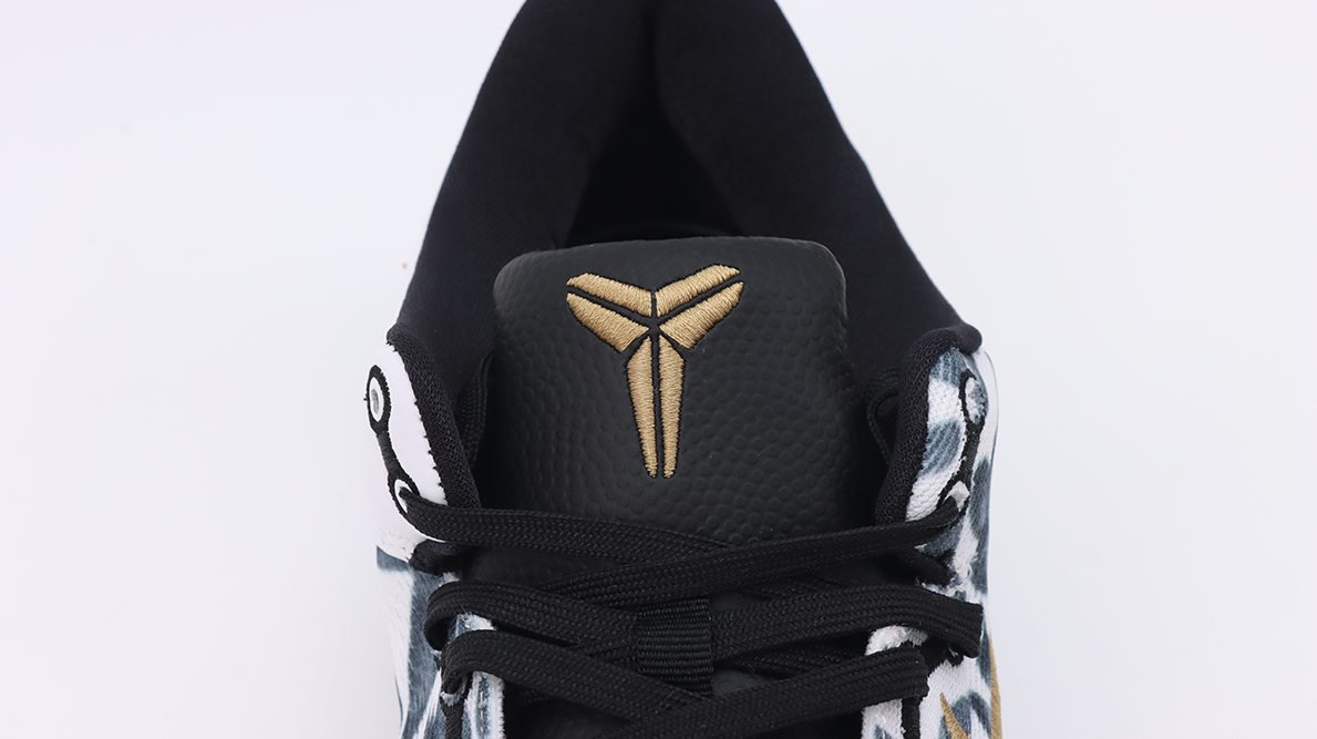 NK Zoom Kobe 8 Protro "Mambacita" Replica