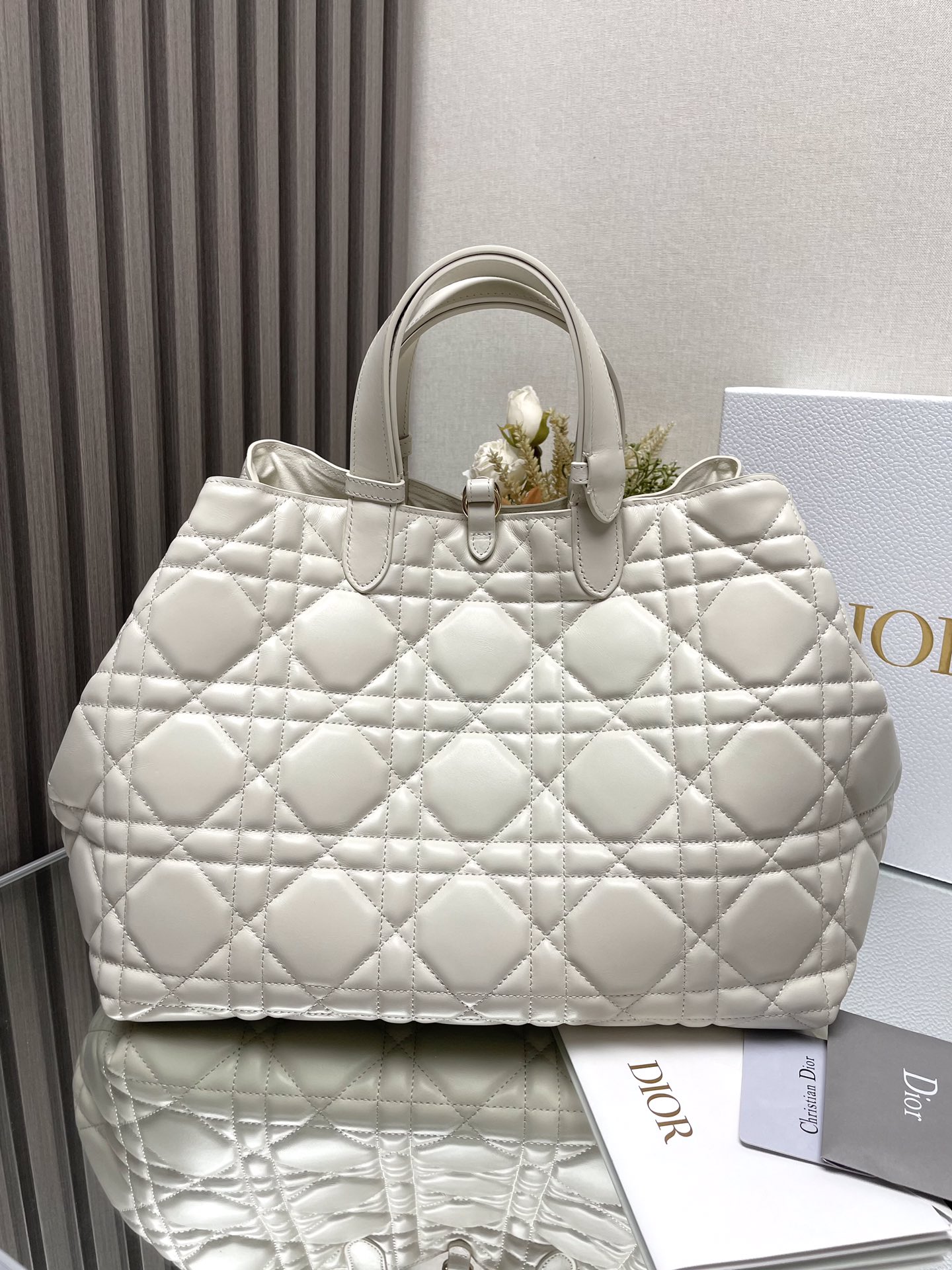 Large-Dior-Toujours-Bag-White-Macrocannage-Calfskin.jpg