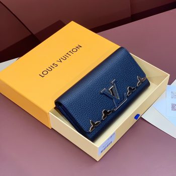 Louis Vuitton M64551 Capucines Wallet