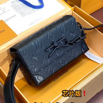 Louis Vuitton M81746 Steamer Wearable Wallet-3