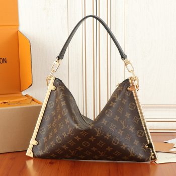 Louis Vuitton M12075 Lucky Trunk Coated Canvas