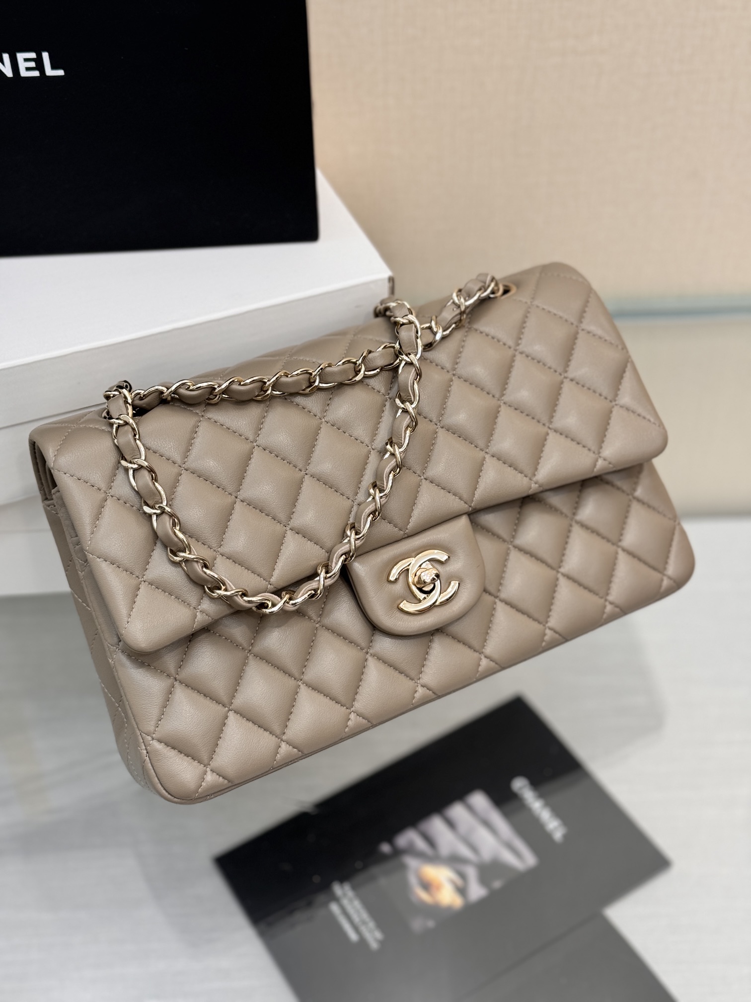 Chanel-Classic-Flap-New-Upgraded-Version-Grey-25cm.jpg