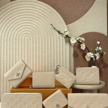 Louis Vuitton  LV Ski Wallet Collection Beige Metal