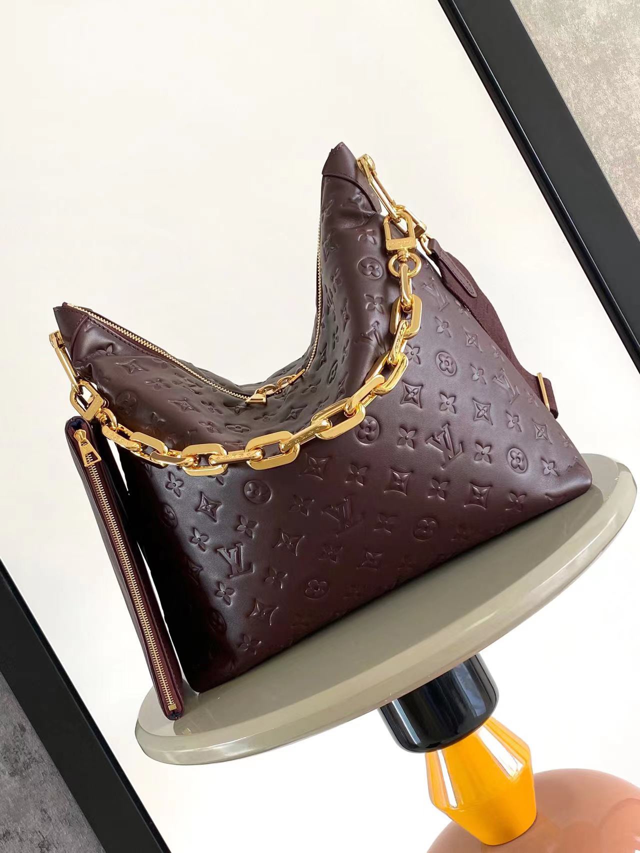 Louis-Vuitton-M12072-Coussin-Hobo-MM-Calf-Leather-Brown.jpg