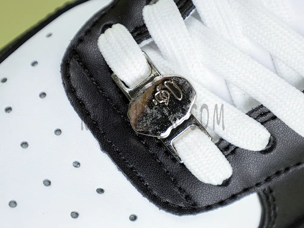 BAPE STA™ COLOR: NEGRO X BLANCO9