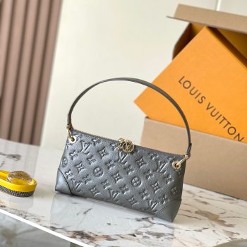 Louis Vuitton M12174 Pochette Sevres Gun Metal