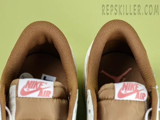 Travis Scott x Air Jordan 1 Low OG Sail:Shy PinkIMG_7772