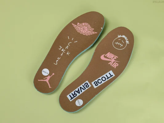 Travis Scott x Air Jordan 1 Low OG Sail:Shy PinkIMG_7777