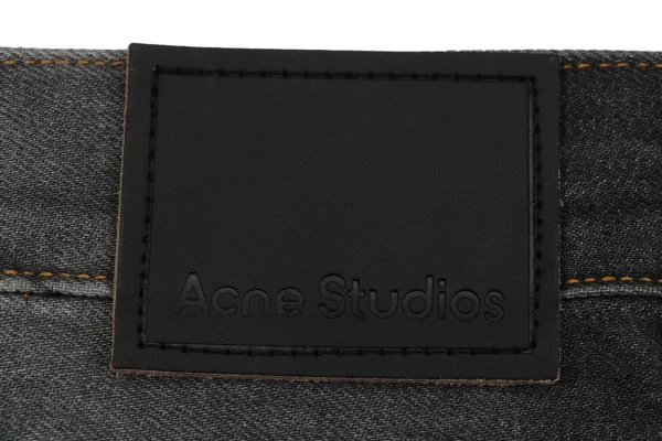 Acne Studios 2006M Paint Splatter Denim Jeans5.jpeg