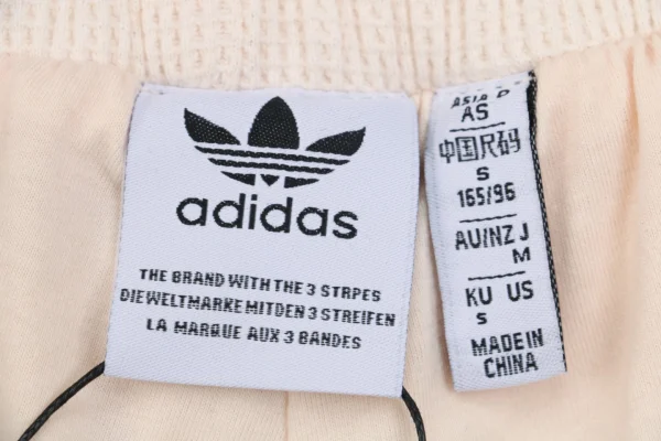 Adidas logo tag