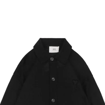 Ami Embossed Heart Embroidery Basic Polo Sweater Black1.jpeg