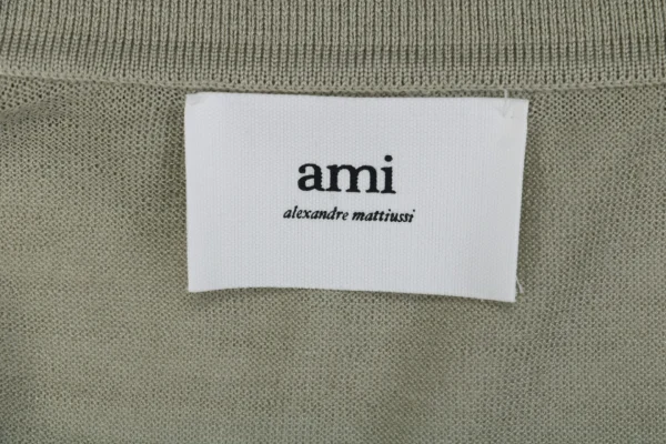 Ami logo tag