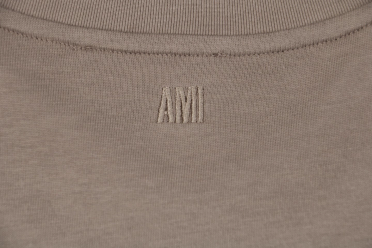 Ami Heart Logo Embossed Short-Sleeve T-Shirt Khaki5.jpeg