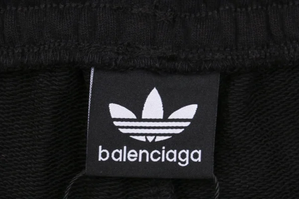 Balenciaga logo tag