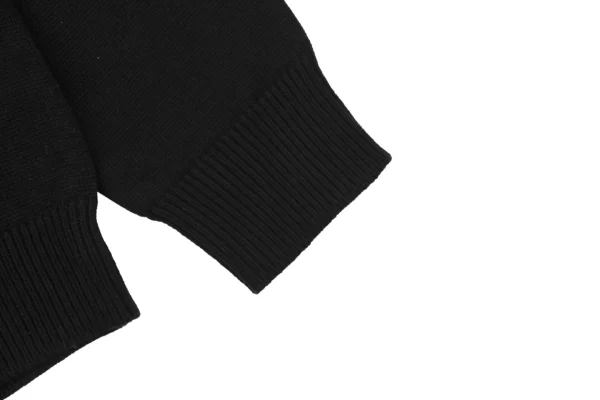 Bee Embroidered V-Neck Sweater6.jpeg