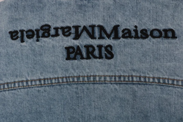 Maison Margiela Four-Stitch Detail Inverted Lettering Denim Jacket6.jpeg
