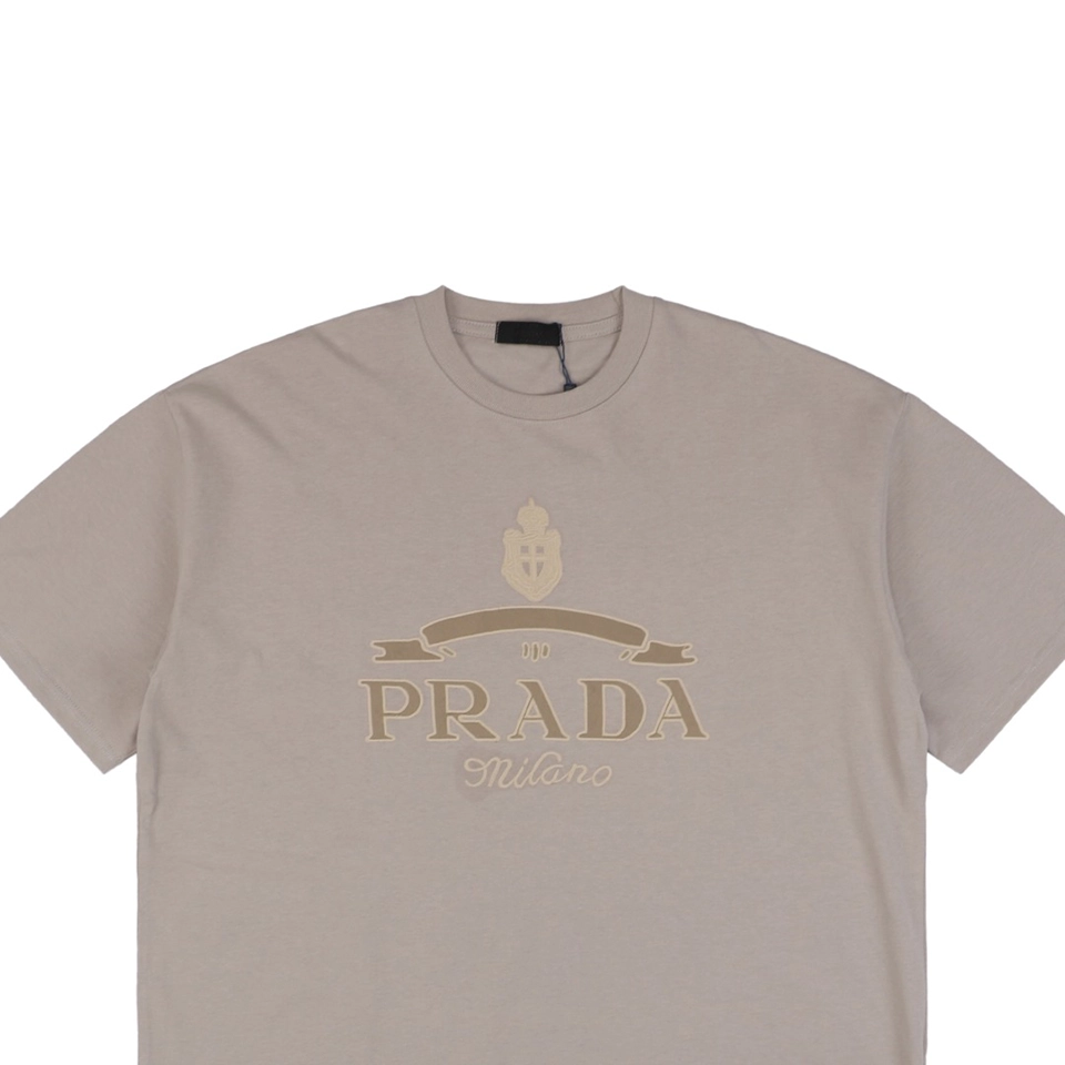 PD Crown Crest Embroidered Lettering Short-Sleeve T-Shirt Beige4.jpeg