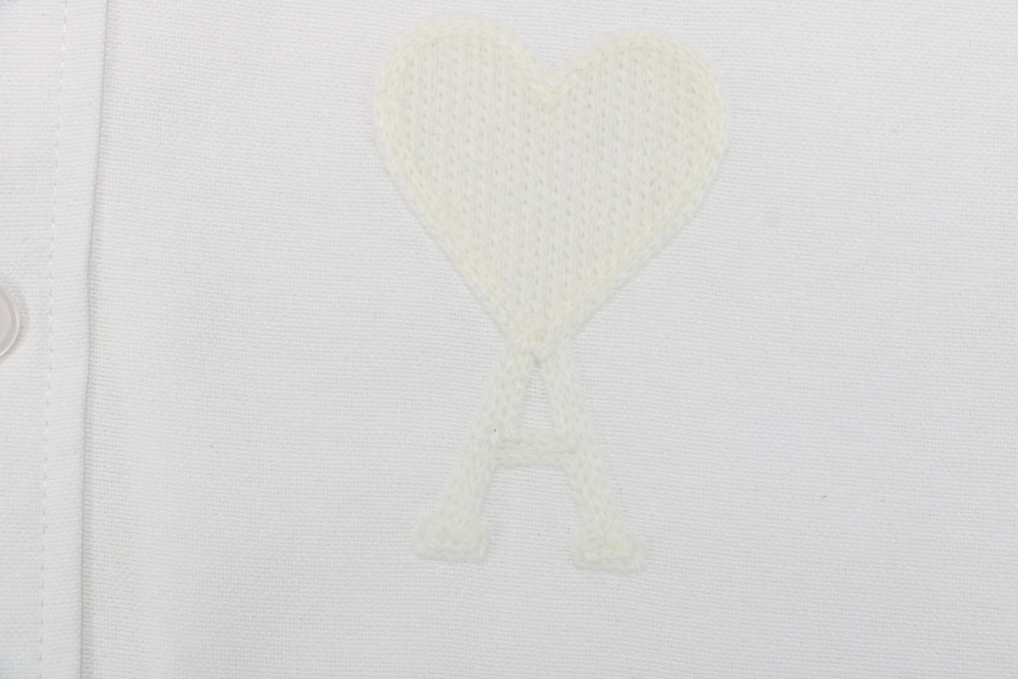 Ami Heart Logo Embroidered Long-Sleeve Shirt3.jpeg