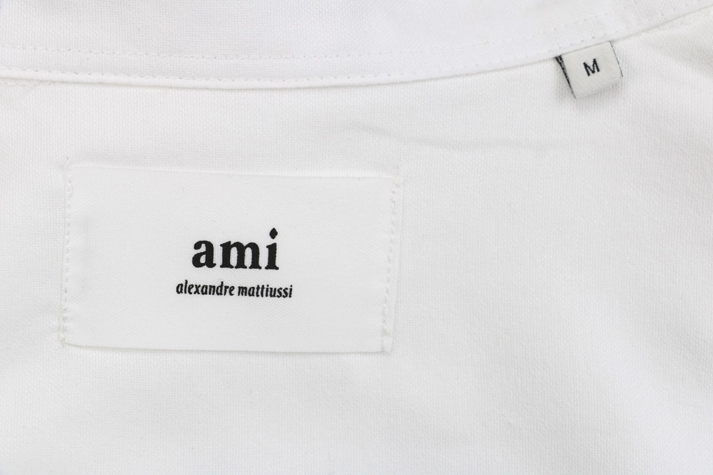 Ami Heart Logo Embroidered Long-Sleeve Shirt5.jpeg