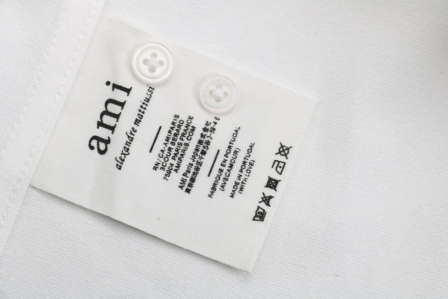 Ami Heart Logo Embroidered Long-Sleeve Shirt6.jpeg