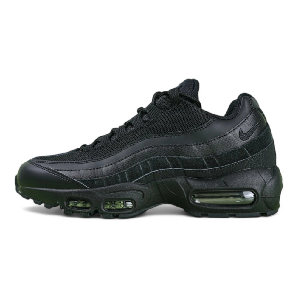 Nike Air Max 95 Essential “Triple Black”