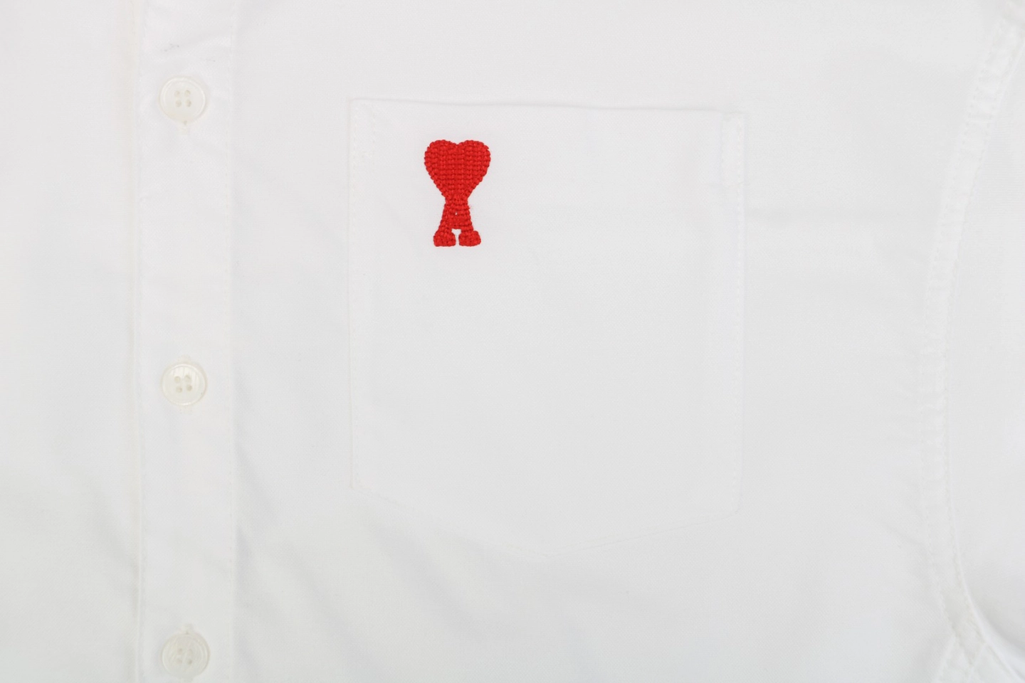 Ami Pocket Heart Embroidery Short-Sleeve Shirt15.jpeg
