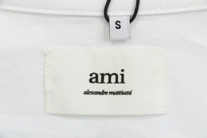 Ami Pocket Heart Embroidery Short-Sleeve Shirt18.jpeg