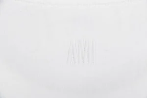 Ami Small Heart Logo Embroidery T-Shirt6.jpeg