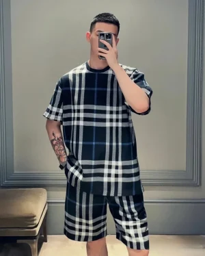 BBry Check Pattern Knit T-Shirt-17