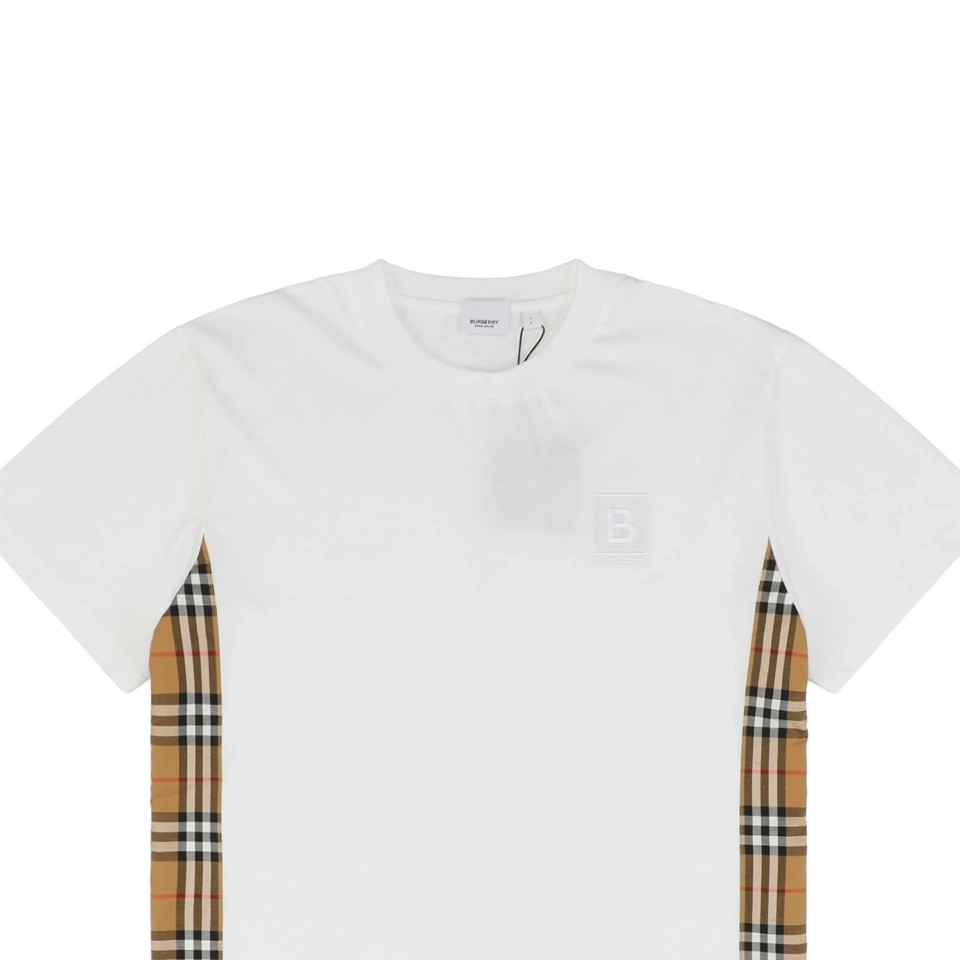 BBry Framed B Logo with Side Check Panel T-Shirt-10