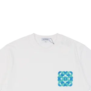 Color-Block Flower Emblem Chenille Embroidery T-Shirt2.jpeg