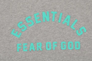 Fear Of God-Essentials Semi-Arch Silicone Lettering T-Shirt14.jpeg