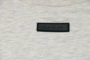Fear Of God-Essentials Semi-Arch Silicone Lettering T-Shirt6.jpeg