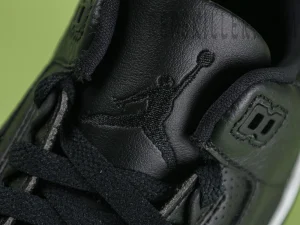 Fragment Design x Air Jordan 3 Retro SP “Black White”9