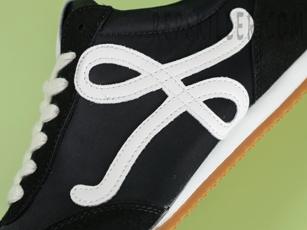 L Ballet Runner 2.0 in nylon and calfskin Black10