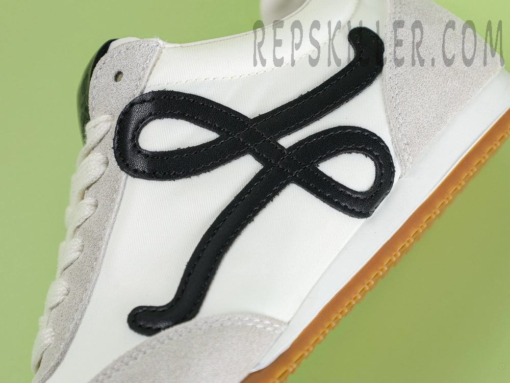 L Ballet Runner 2.0 in nylon and calfskin White10