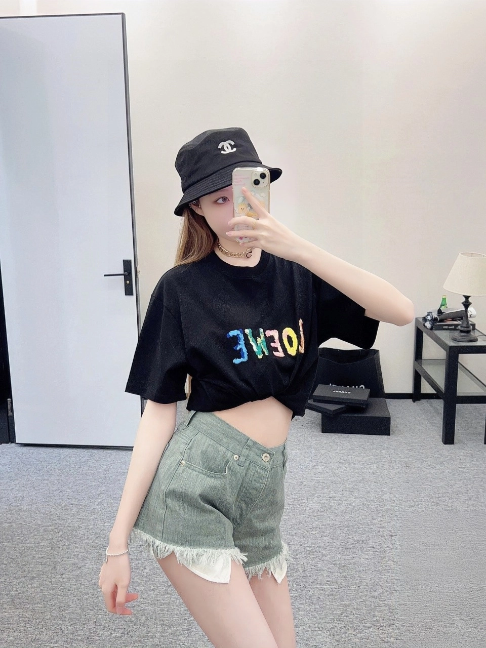 L Multicolor Loe Letter Embroidery T-Shirt-12