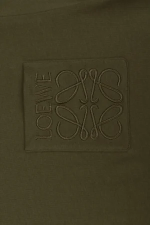 L Pocket Flower Emblem Embroidery T-Shirt6.jpeg